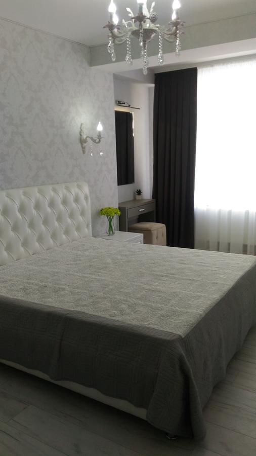 Apartament Lux Sect. Riscani Кишинев Екстериор снимка